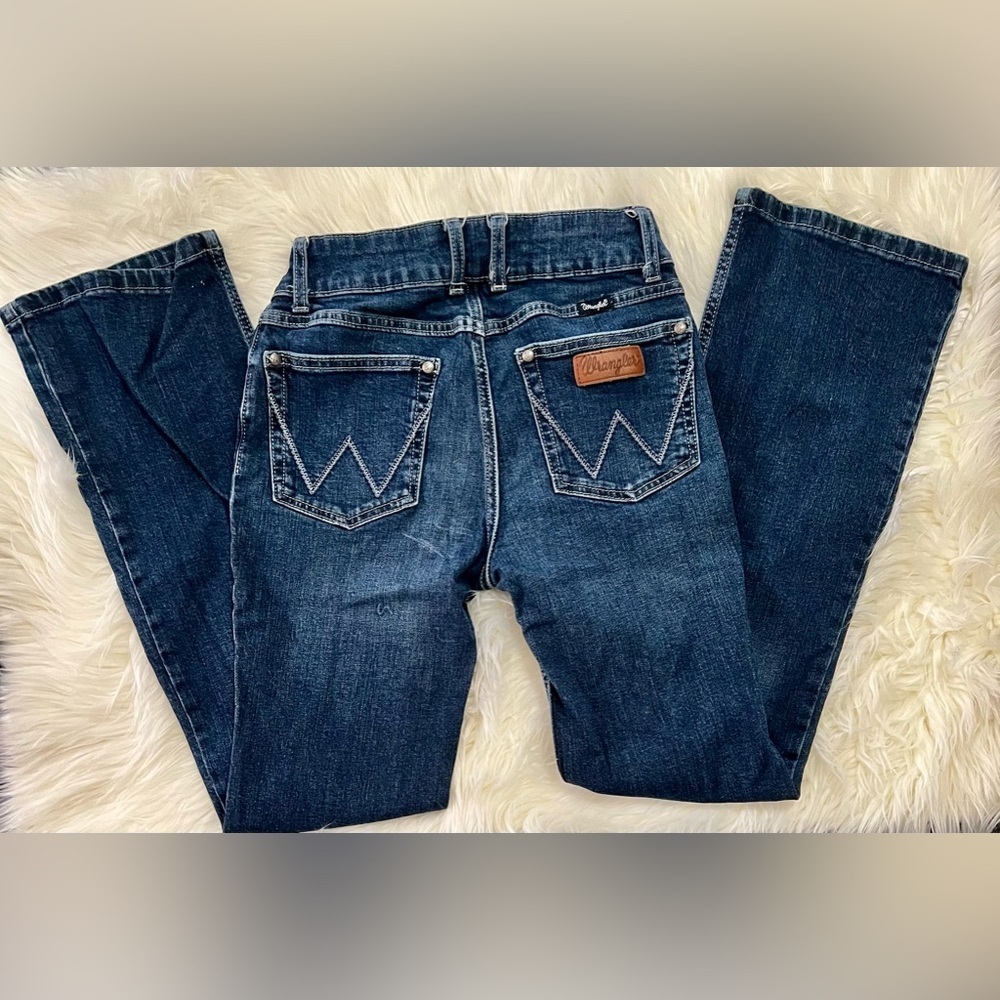 EUC. Wrangler Bootcut Jeans 3/32